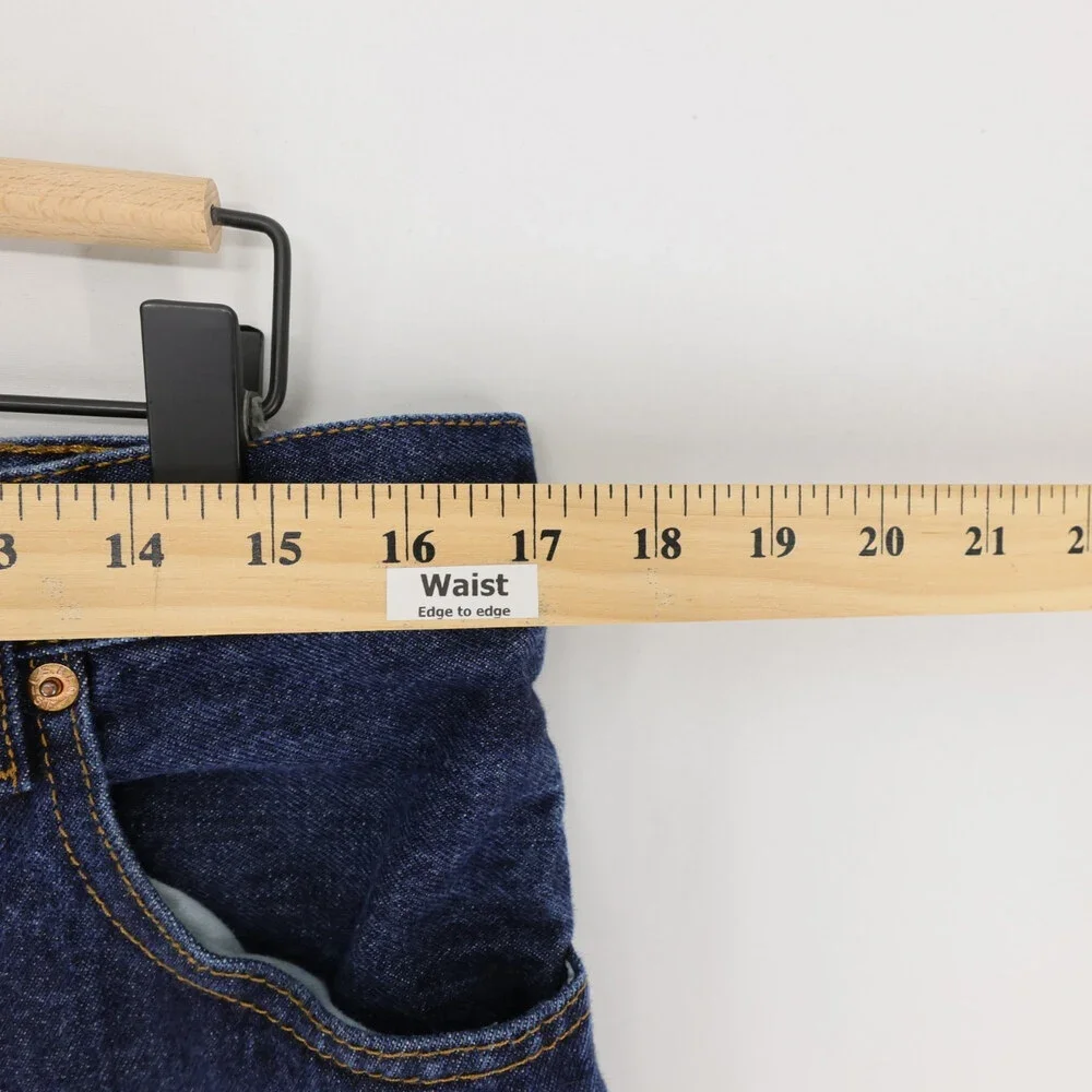 Levis classic dark